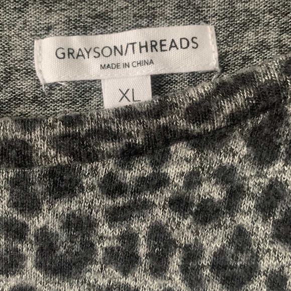 Extra soft Grayson/Threads Grey Cheetah Print Sweater - Picture 3 of 4